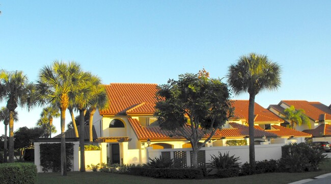 property at 16600 Traders Crossing N