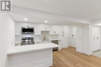 53 Gracey Blvd in Toronto, ON - Building Photo - Building Photo