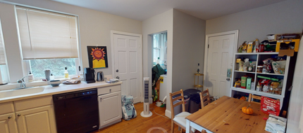 54 Kelly Rd, Unit 2L in Cambridge, MA - Foto de edificio - Building Photo