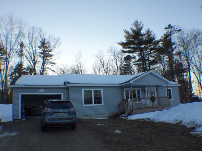 46 York Woods Rd in South Berwick, ME - Building Photo - Building Photo