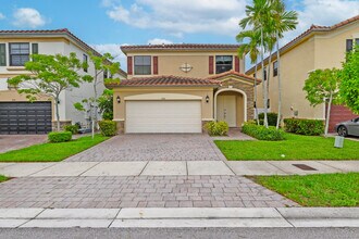 3526 W 86th Terrace in Hialeah, FL - Building Photo - Building Photo