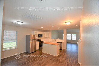 216 Cedar Crest Dr in Justin, TX - Building Photo - Building Photo