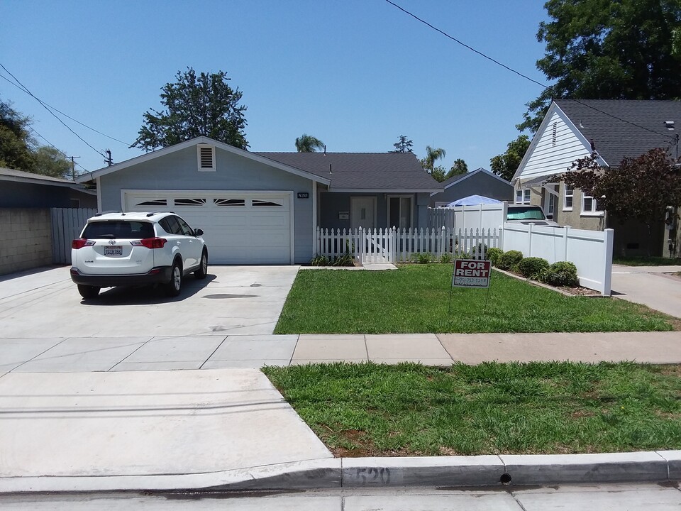 520 N Cambridge St in Orange, CA - Building Photo