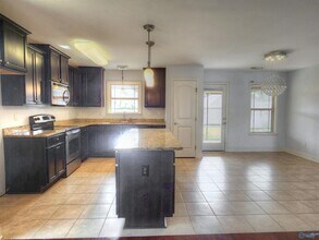 107 Pembridge Ln in Madison, AL - Building Photo - Building Photo