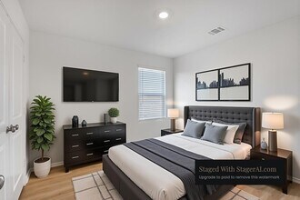 1125 Largemouth Ln in Bastrop, TX - Foto de edificio - Building Photo