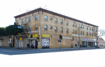 160-166 W Pico Blvd in Los Angeles, CA - Building Photo - Building Photo