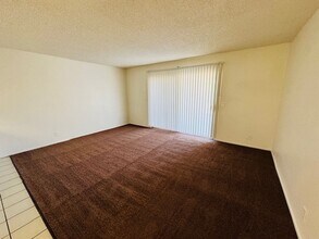 44446 Watford Ave in Lancaster, CA - Building Photo - Building Photo