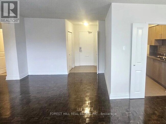 35 Esterbrooke Ave. in Toronto, ON - Building Photo - Building Photo