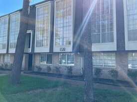 12633 Memorial Dr in Houston, TX - Building Photo