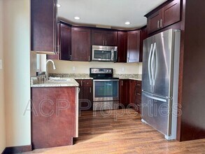1729 Kok Rd in Lynden, WA - Building Photo - Building Photo