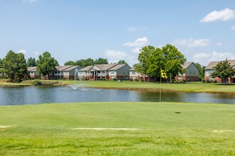 The Links at Fort Smith in Fort Smith, AR - Foto de edificio - Building Photo