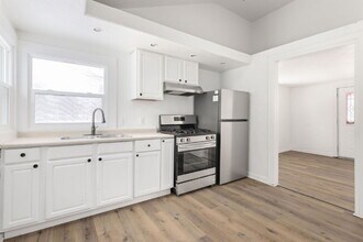 1424 Joyce Dr in South Bend, IN - Building Photo - Building Photo