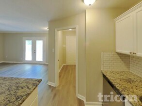 413 S Willow St in Mansfield, TX - Building Photo - Building Photo