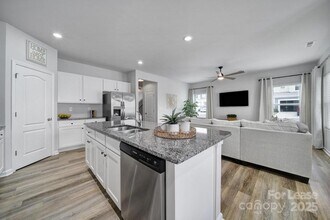 517 Stephen Foster Wy in Indian Trail, NC - Building Photo - Building Photo