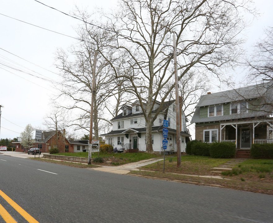 251-253 S White Horse Pike in Berlin, NJ - Foto de edificio