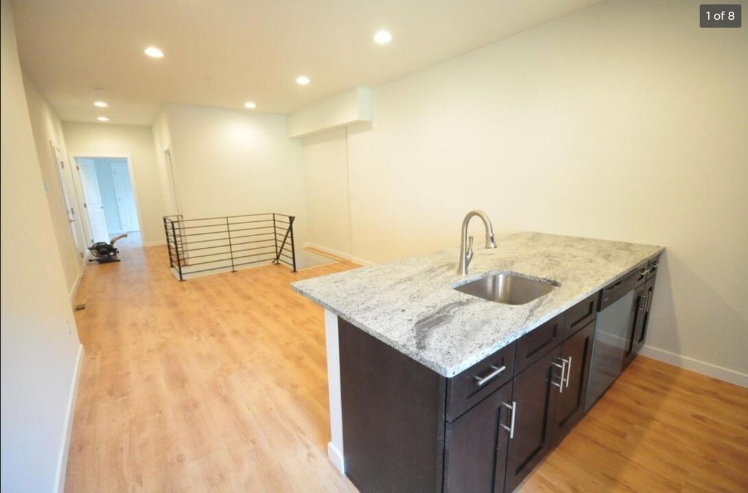 2039 Blair St in Philadelphia, PA - Building Photo