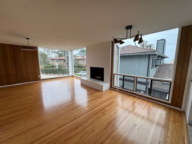 property at 310 Palomar Ave