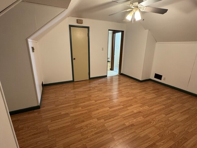 165 Sand Creek Rd in Albany, NY - Building Photo - Building Photo