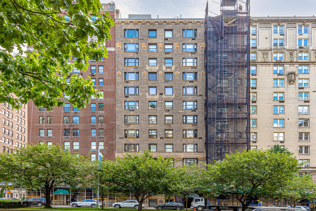 Park Avenue Apartments in New York, NY - Building Photo