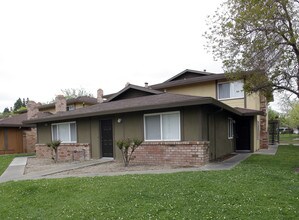 Cottage Estates Apartments Sacramento Ca Apartments For Rent