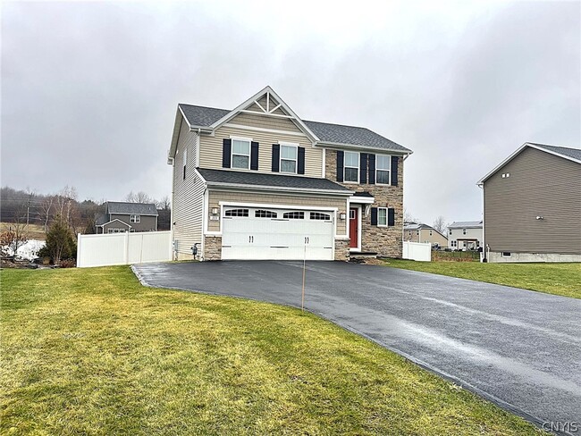 113 Weeping Willow Way in Camillus, NY - Building Photo - Building Photo