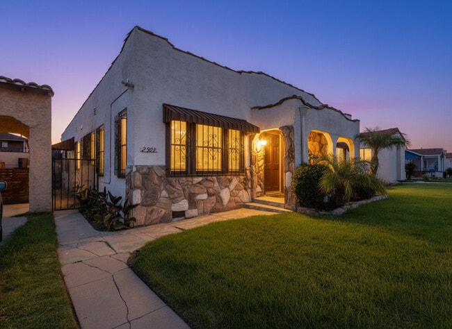 2509 W 73rd St, Unit 2509