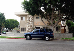 362 Virginia St in El Segundo, CA - Foto de edificio - Building Photo