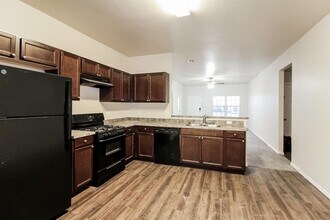 1317 Granite Ln in Noble, OK - Building Photo - Building Photo