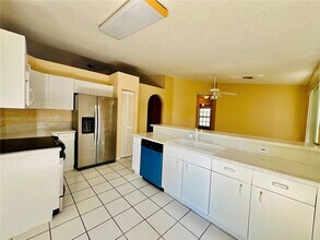 14550 SW 123rd Ct in Miami, FL - Building Photo - Building Photo