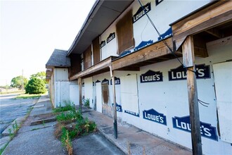 Ashwood Apartments in Oklahoma City, OK - Building Photo - Building Photo