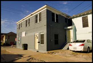 1827 Avenue O in Galveston, TX - Building Photo - Building Photo