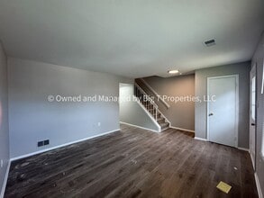 16602 Fern Pl in Woodbridge, VA - Building Photo - Building Photo