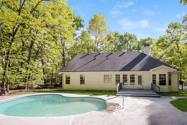 47 Lakesprings Dr in Mcdonough, GA - Foto de edificio - Building Photo