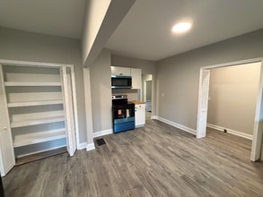 2510 Oak St in Chattanooga, TN - Foto de edificio - Building Photo