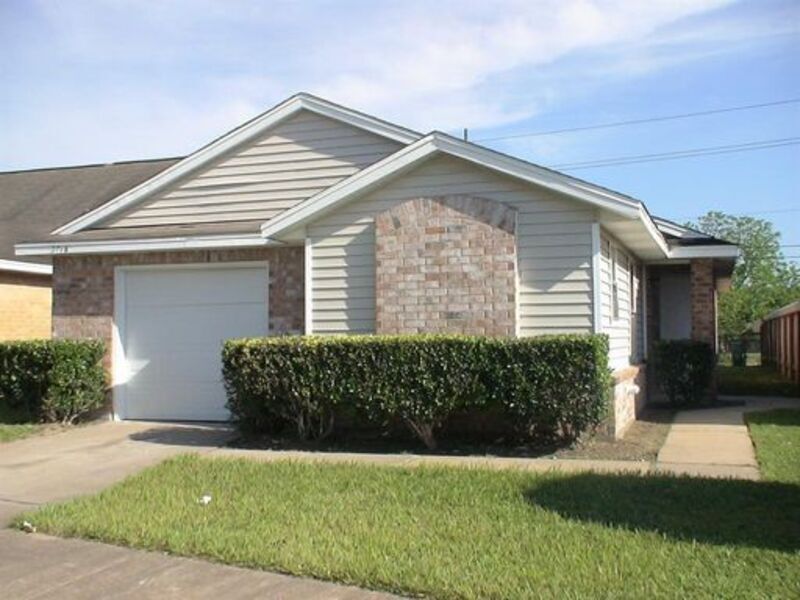 7716 Sign St in Missouri City, TX - Building Photo