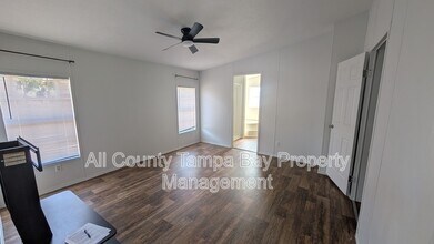 3753 Oakwood Dr in Wesley Chapel, FL - Building Photo - Building Photo