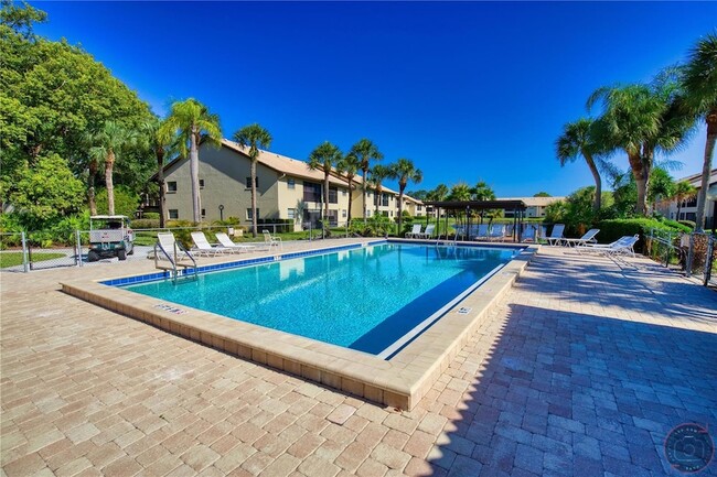 340 3 Lakes Ln, Unit F in Venice, FL - Building Photo - Building Photo