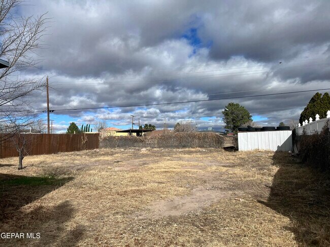 813 Elmwood Ct in El Paso, TX - Building Photo - Building Photo