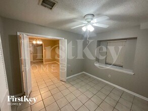 222 Magic Oaks Dr in Spring, TX - Building Photo - Building Photo