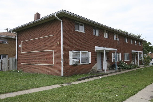 136-146 N Ohio St in Aurora, IL - Foto de edificio - Building Photo