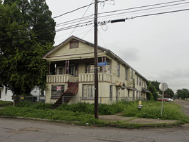 738-740 Thayer St Apartments