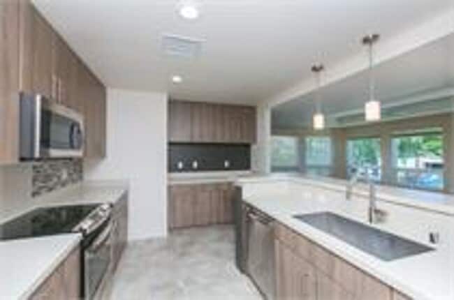 501 Kailua Rd in Kailua, HI - Building Photo - Building Photo