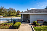 Hunters Lake Apartments in Cuyahoga Falls, OH - Building Photo - Building Photo