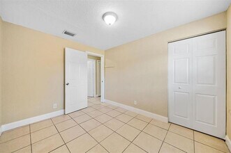 1552 NW 15th Terrace in Fort Lauderdale, FL - Building Photo - Building Photo