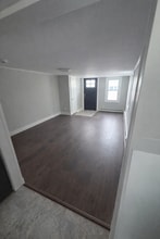 120 Broad St, Unit 1 in Catskill, NY - Foto de edificio - Building Photo