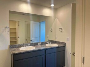 6050 Amerifax Dr in Windsor, CO - Building Photo - Building Photo