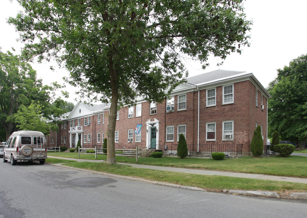 Colonial Gardens Apartments in Glens Falls, NY - Building Photo