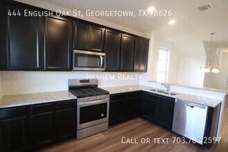 444 English Oak St in Georgetown, TX - Building Photo - Building Photo