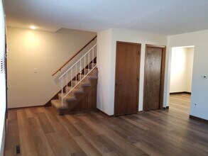 2721 Ferndale Ave, Unit 4 in Ames, IA - Foto de edificio - Building Photo