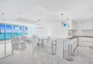 17001 Collins Ave, Unit 4102 in Sunny Isles Beach, FL - Building Photo